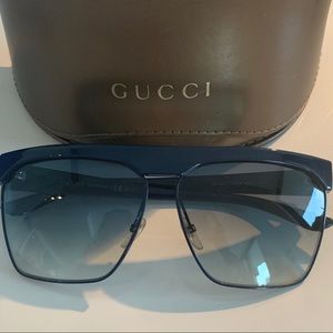 Gucci Sunglasses GG 4215/S